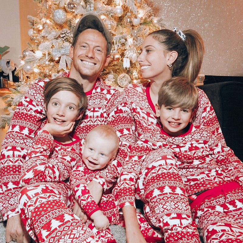 Weihnachts-Partnerlook für Eltern und Kind