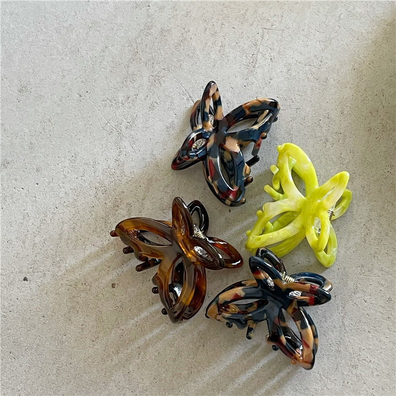 Modische Retro-Schmetterlings-Haarspange in Farbe