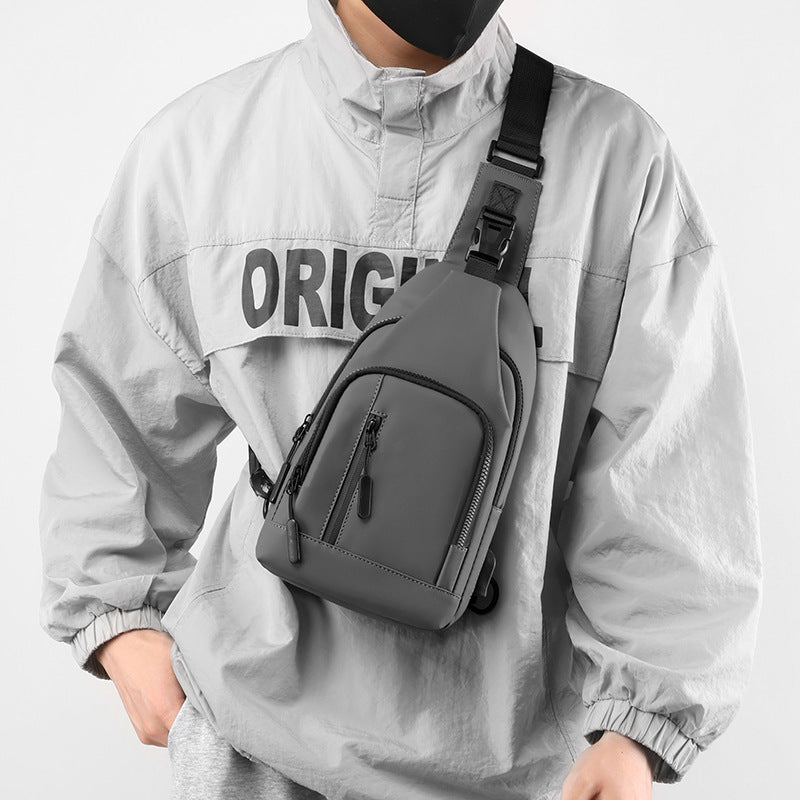 Wasserdichte Crossbody-Sporttasche mit mehreren Fächern