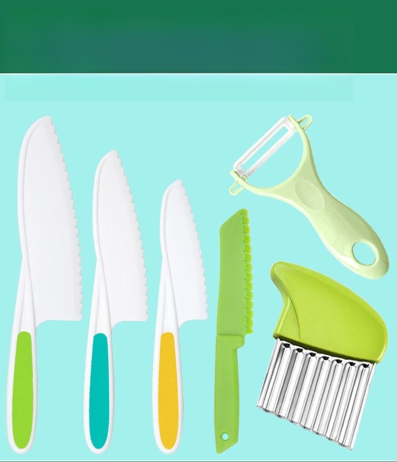 Wave Cutting Board Plastic Fruit Knife Set