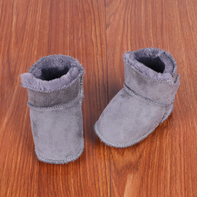 Botas para bebé com interior em pelo e sola macia antiderrapante