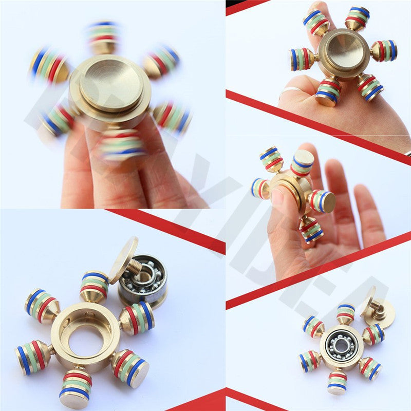 Giroscópio de três cabeças e seis braços com círculo colorido