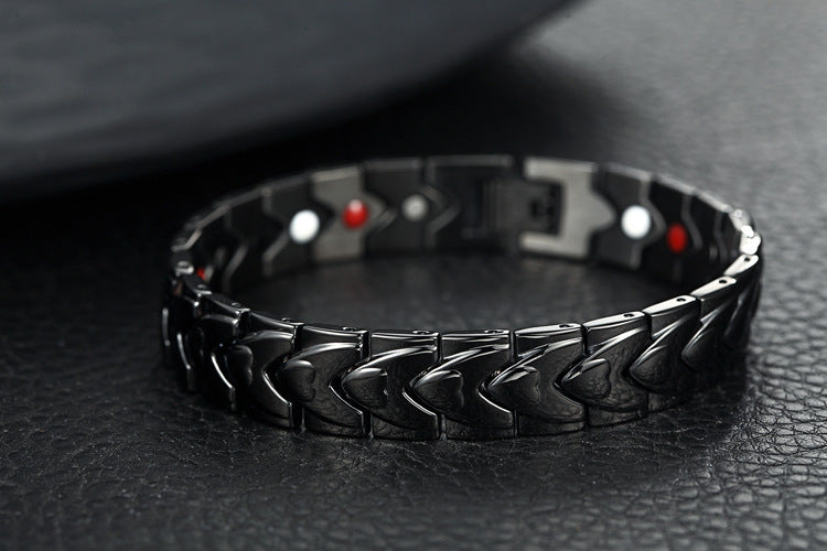 Herzförmiges Magnetarmband aus Titanstahl