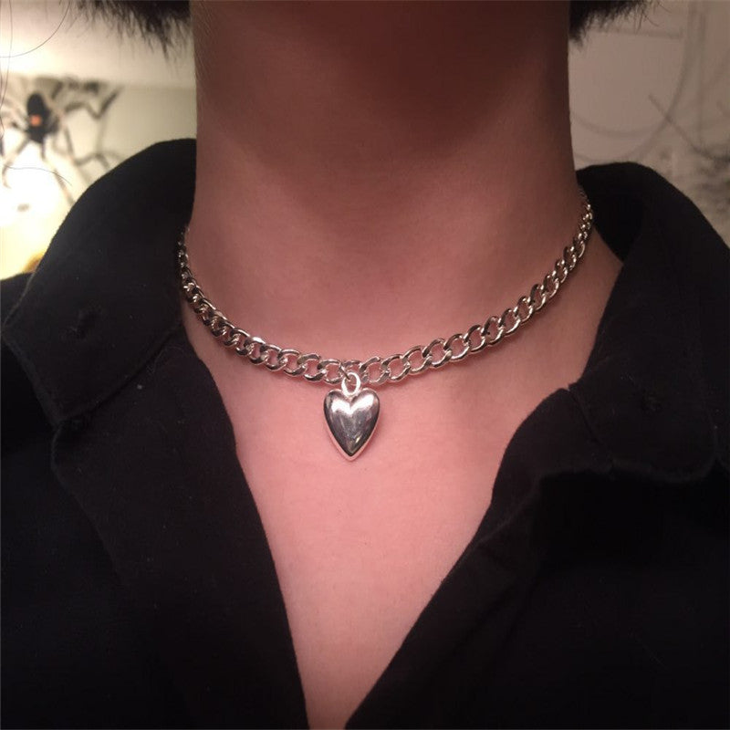 Simple wild clavicle naked chain