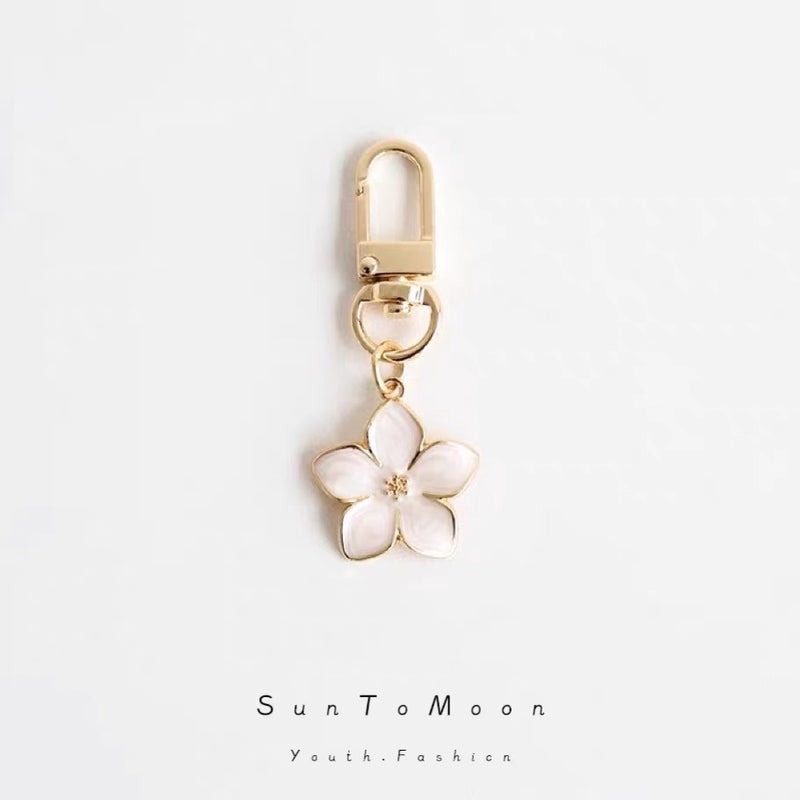 Simple Girl Heart Pear Flower Keychain Japanese Flower Schoolbag Pendant