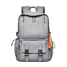 Wasserdichte Crossbody-Sporttasche mit mehreren Fächern