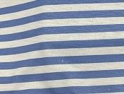 Gestreifter Damen-Kapuzenpullover mit langen Ärmeln