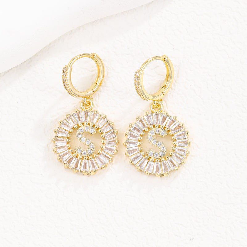 Cristal Sugar Letter Zircon Ear Studs 26 letras em inglês Clipe de orelha de diamante completo