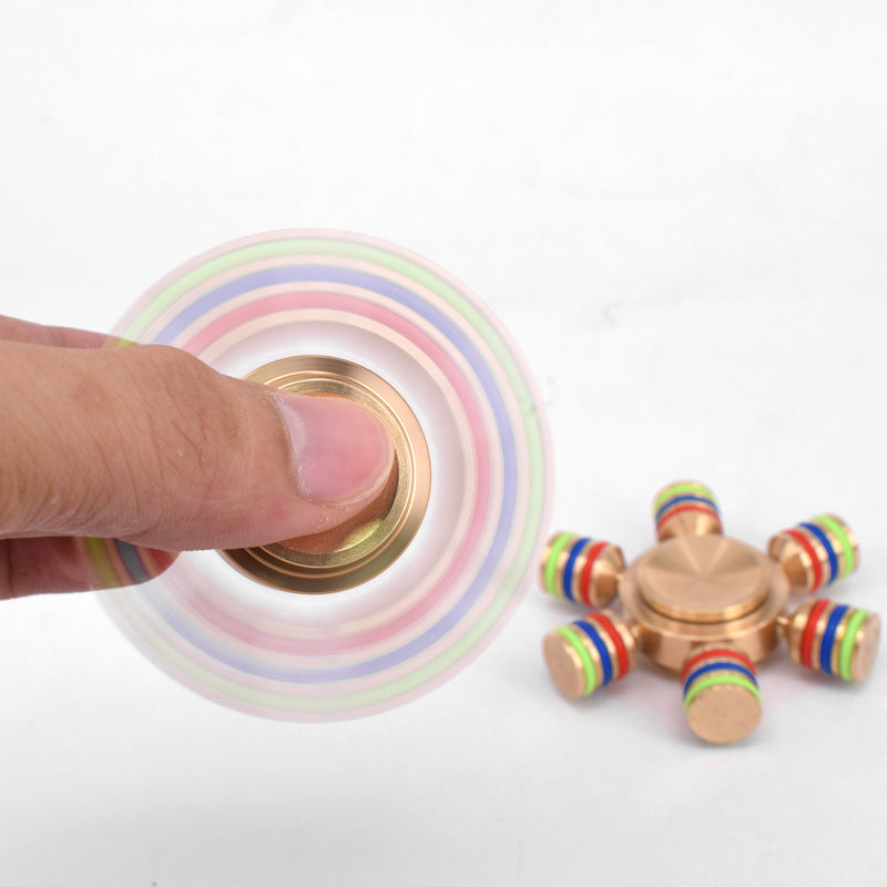 Giroscópio de três cabeças e seis braços com círculo colorido
