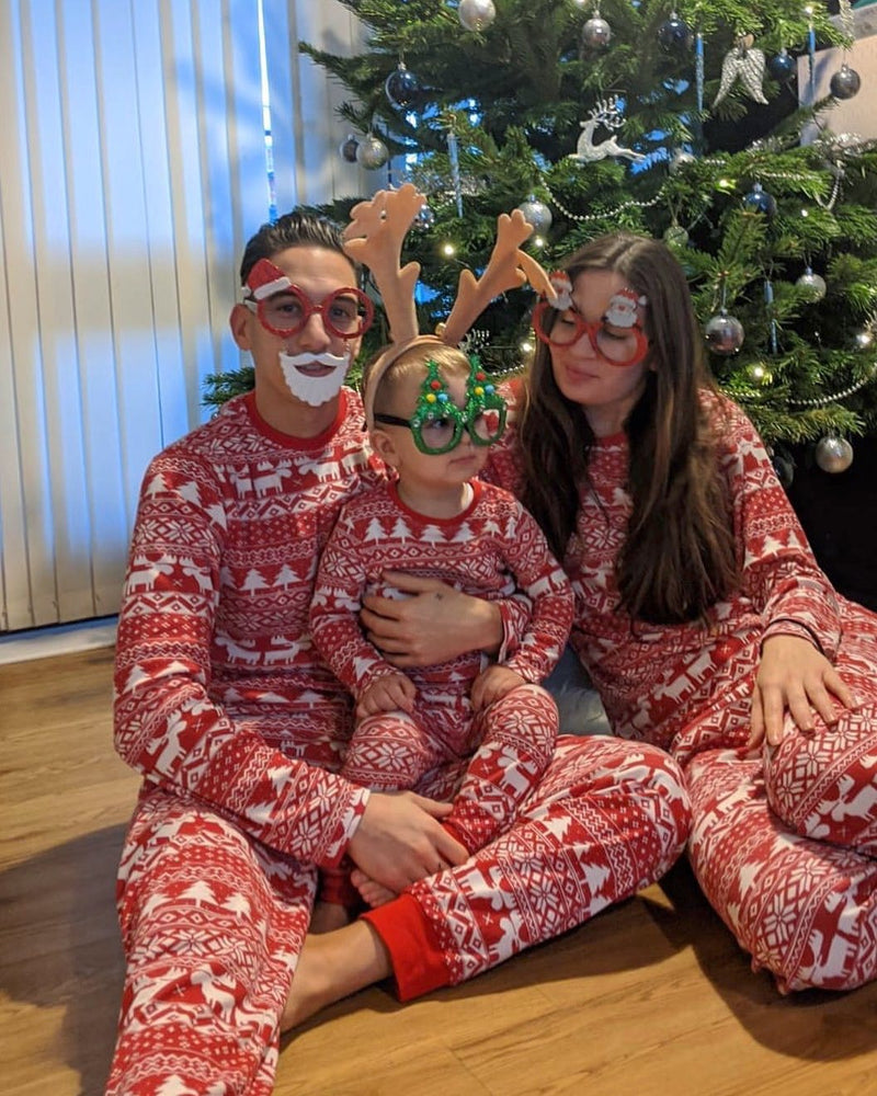 Weihnachts-Partnerlook für Eltern und Kind