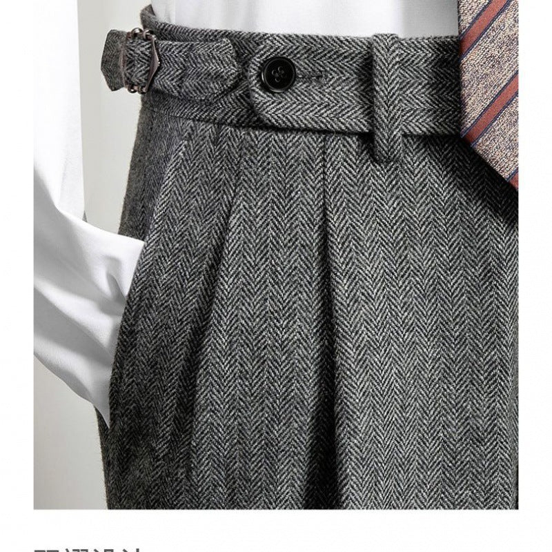 Schmale Tweed-Hose aus Wolle mit Fischgrätmuster