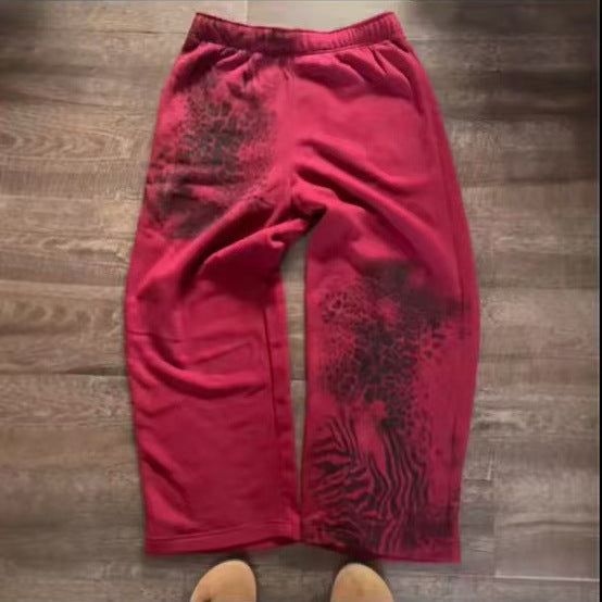 Lässige Herrenhose mit Leopardenmuster