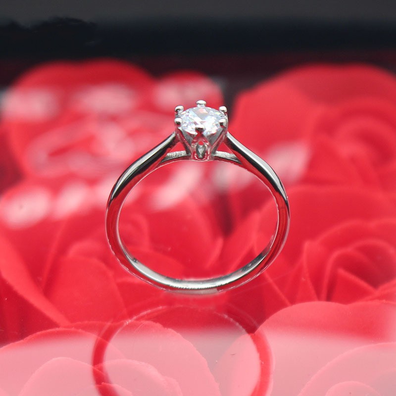 Mit Stein eingelegter Ring, hundertfach kombinierbarer Partnerring, Diamantring, Titanstahl, verblasst nicht