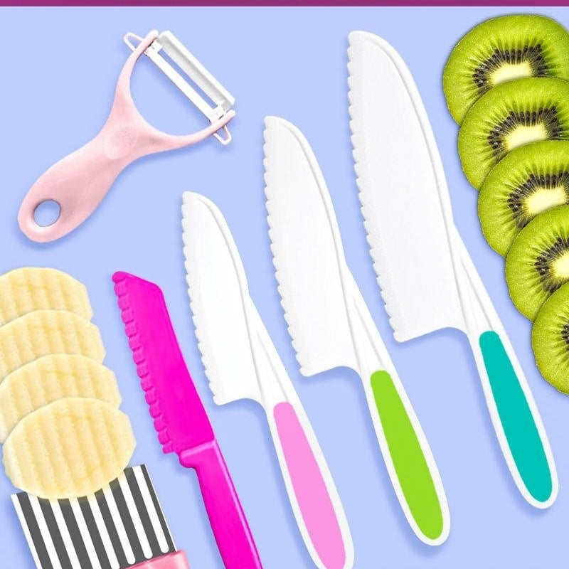 Wave Cutting Board Plastic Fruit Knife Set