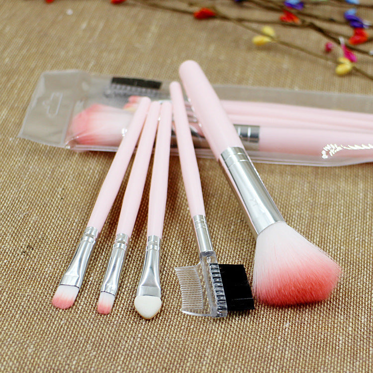 Makeup brushes