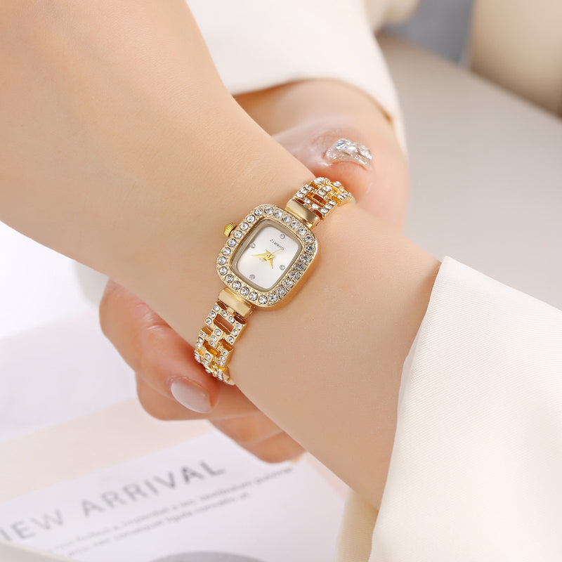 Diamond-encrusted Retractable Bracelet Gold Quartz Watch