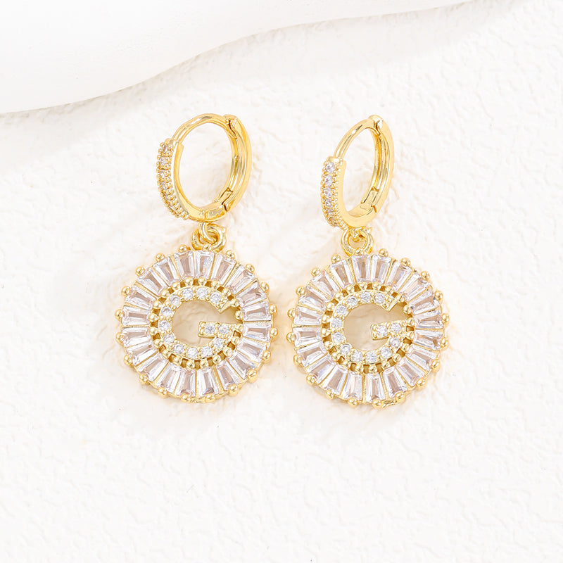 Cristal Sugar Letter Zircon Ear Studs 26 letras em inglês Clipe de orelha de diamante completo
