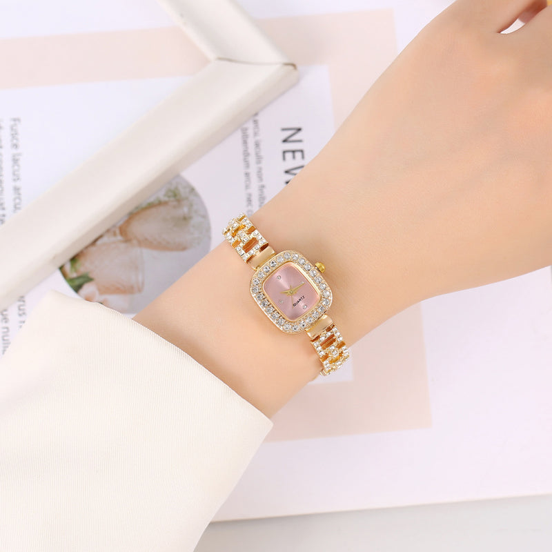Diamond-encrusted Retractable Bracelet Gold Quartz Watch