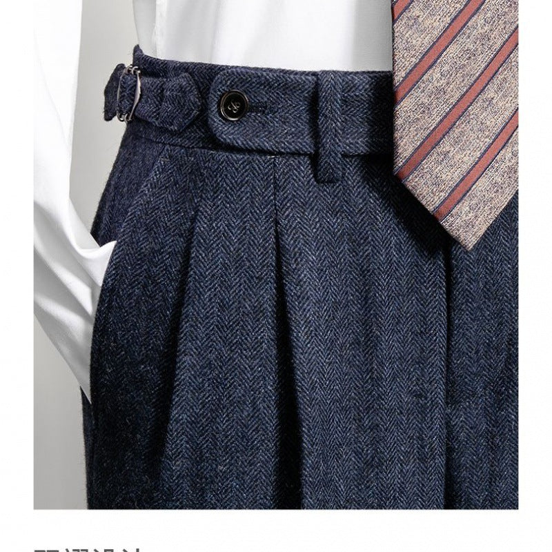 Schmale Tweed-Hose aus Wolle mit Fischgrätmuster
