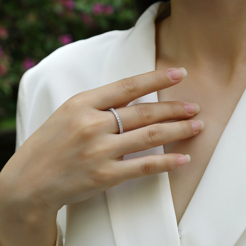 Wish – Ein Ehering-Set mit hochwertigem Moissanit, S925 Silber und platinbeschichtet. Der Ring ist mit einem Diamanttester prüfbar.