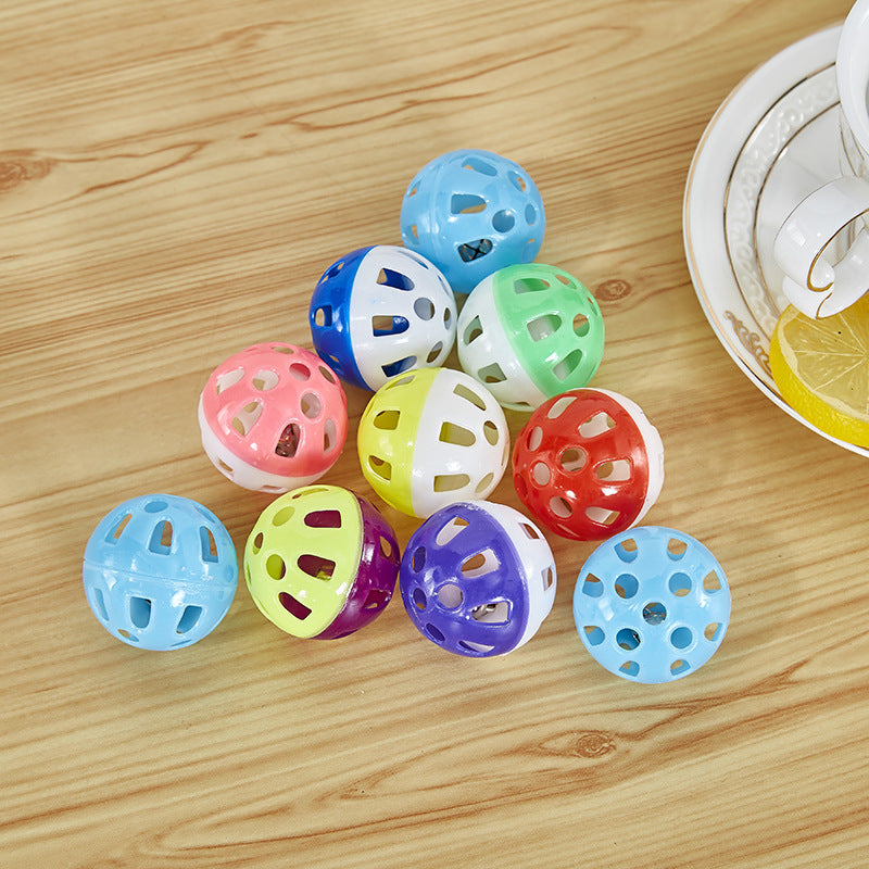 Brinquedo para gato oco de plástico com guizo, artigos interativos sonoros
