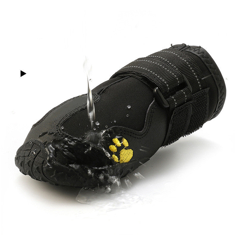 Botas impermeáveis para cão