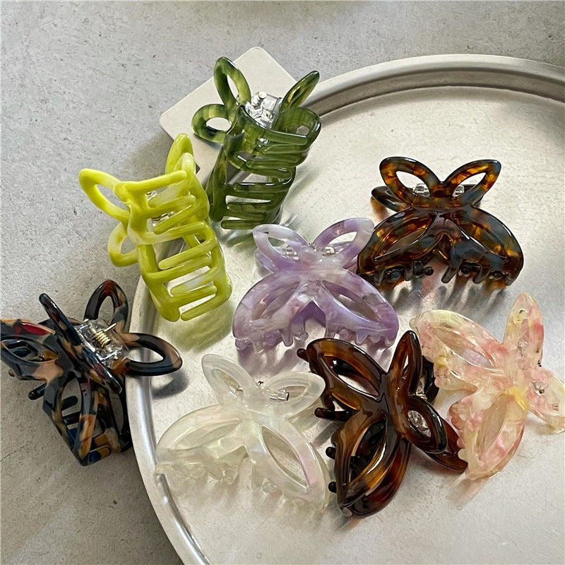 Modische Retro-Schmetterlings-Haarspange in Farbe