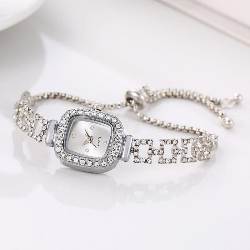 Diamond-encrusted Retractable Bracelet Gold Quartz Watch