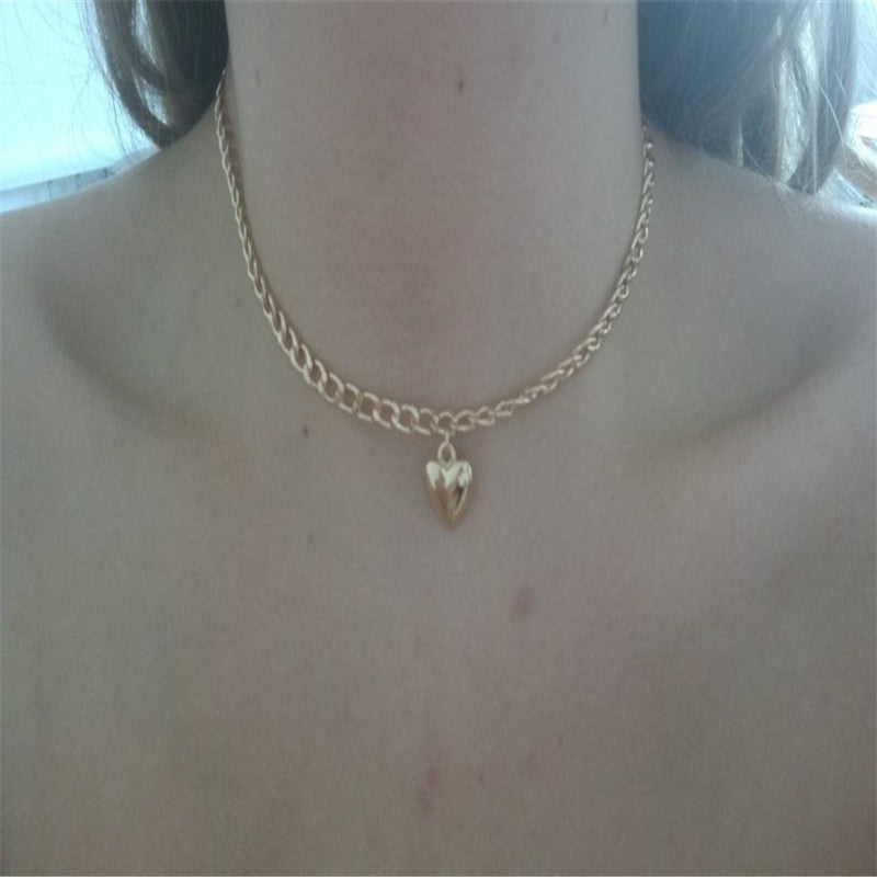 Simple wild clavicle naked chain