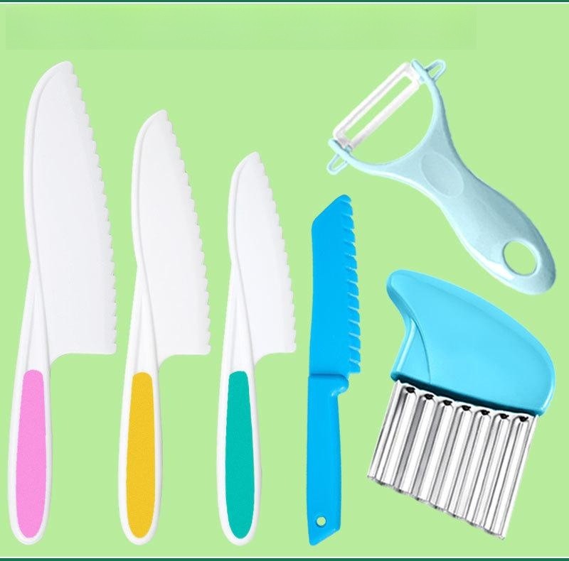 Wave Cutting Board Plastic Fruit Knife Set
