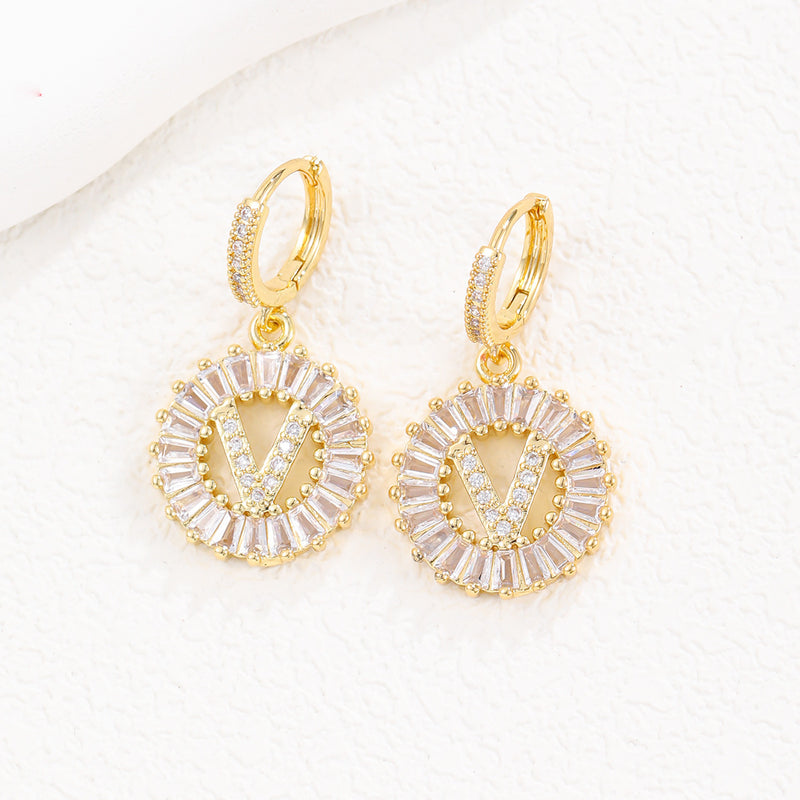 Cristal Sugar Letter Zircon Ear Studs 26 letras em inglês Clipe de orelha de diamante completo