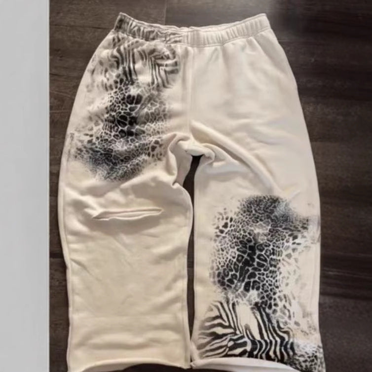 Lässige Herrenhose mit Leopardenmuster