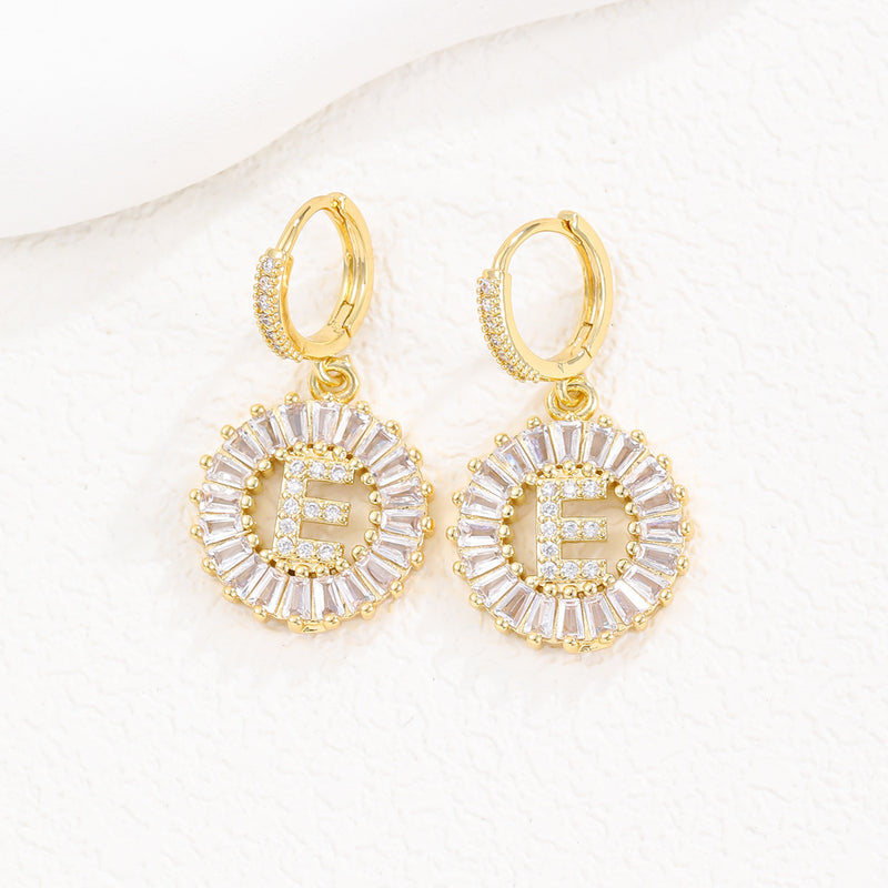 Cristal Sugar Letter Zircon Ear Studs 26 letras em inglês Clipe de orelha de diamante completo