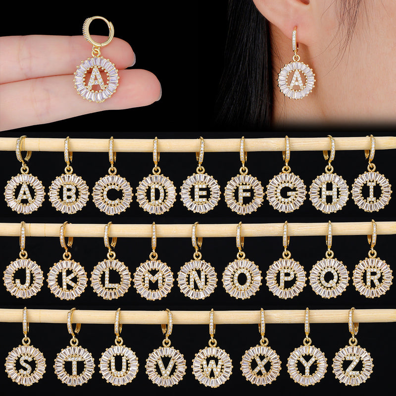 Cristal Sugar Letter Zircon Ear Studs 26 letras em inglês Clipe de orelha de diamante completo