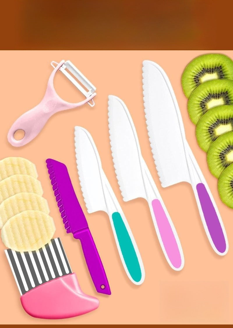 Wave Cutting Board Plastic Fruit Knife Set