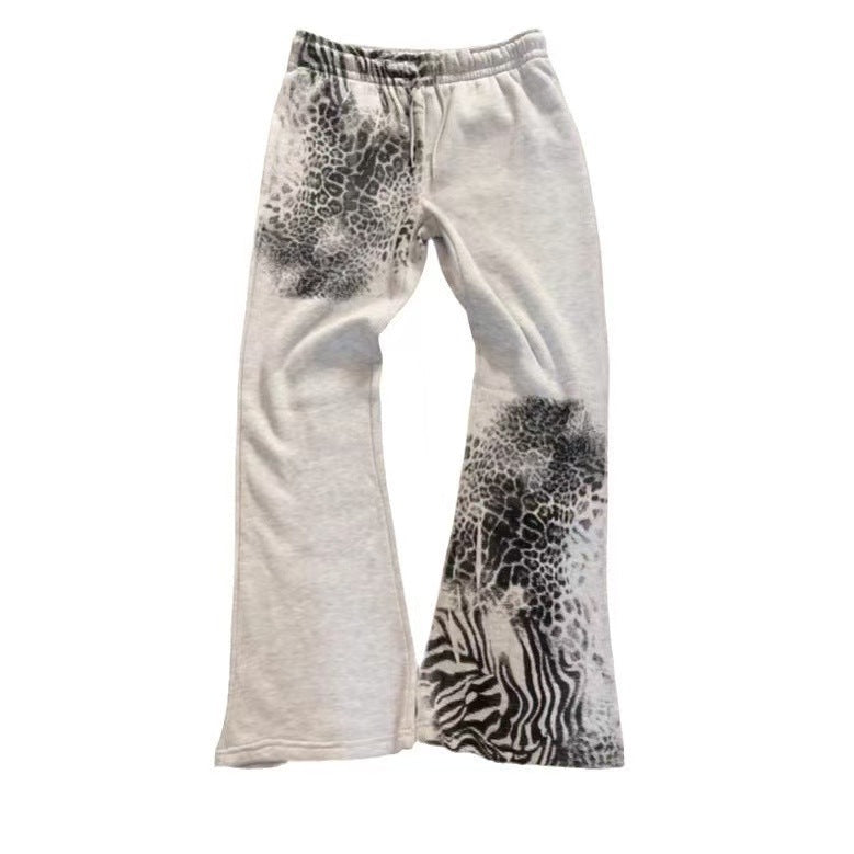 Lässige Herrenhose mit Leopardenmuster