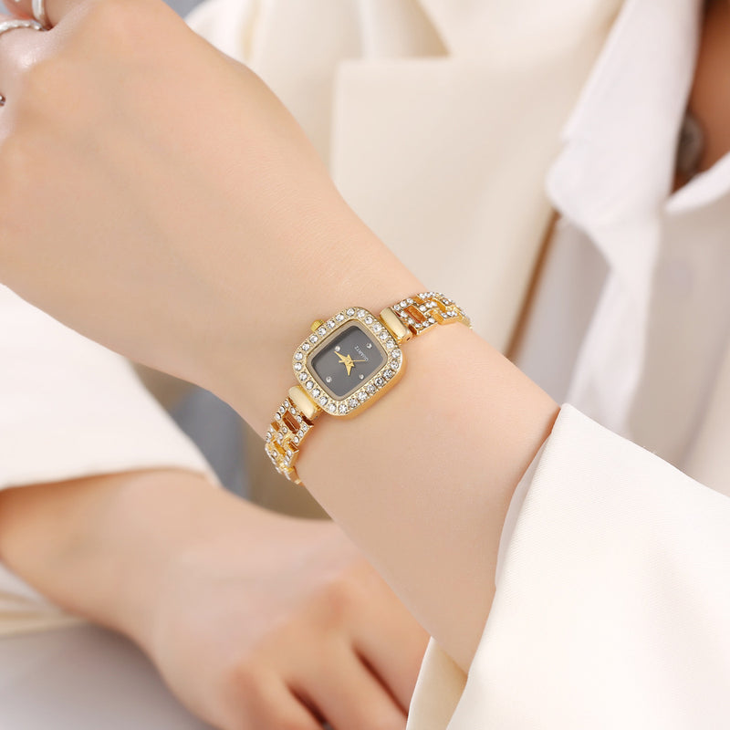 Diamond-encrusted Retractable Bracelet Gold Quartz Watch