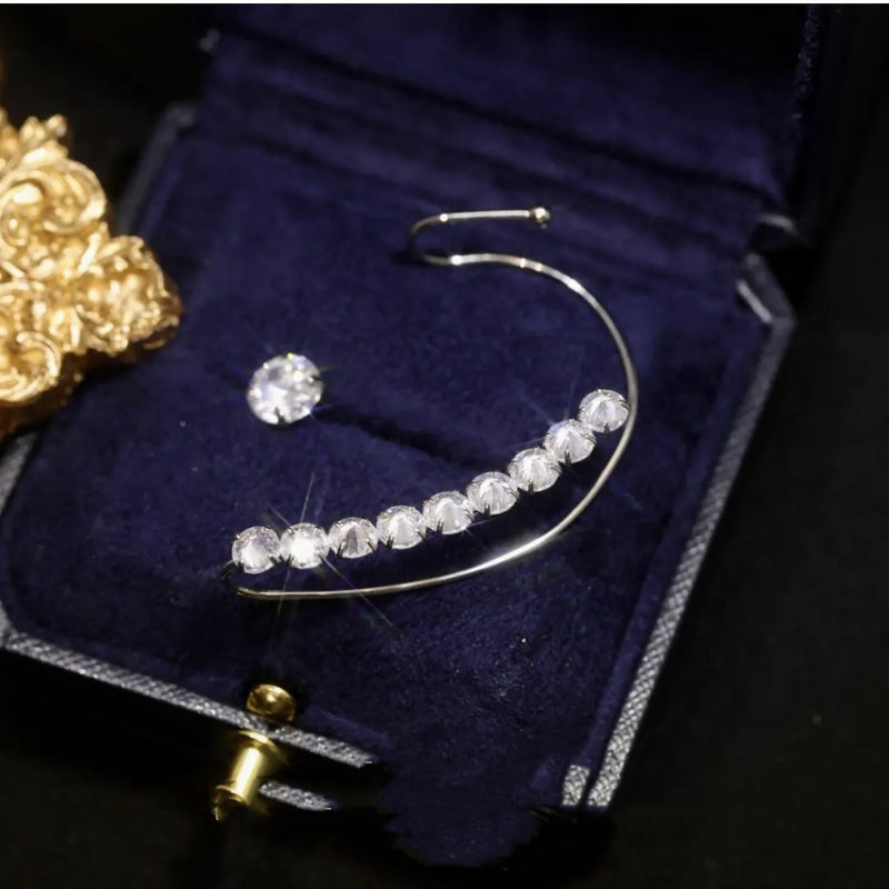 Brincos de zircão com diamante e vento leve e luxuoso