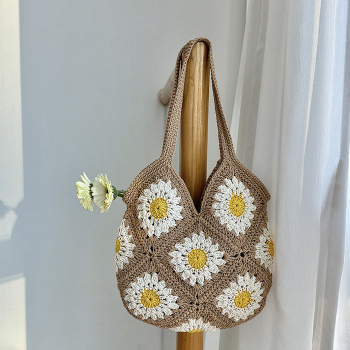 Grandmother's Elegant Flower Woven Women's Shoulder Bag