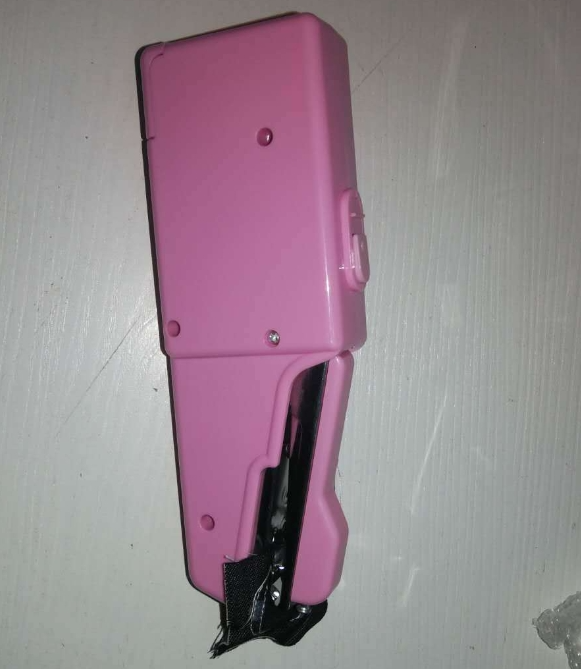 Tragbares Mini-Nähmaschinenset