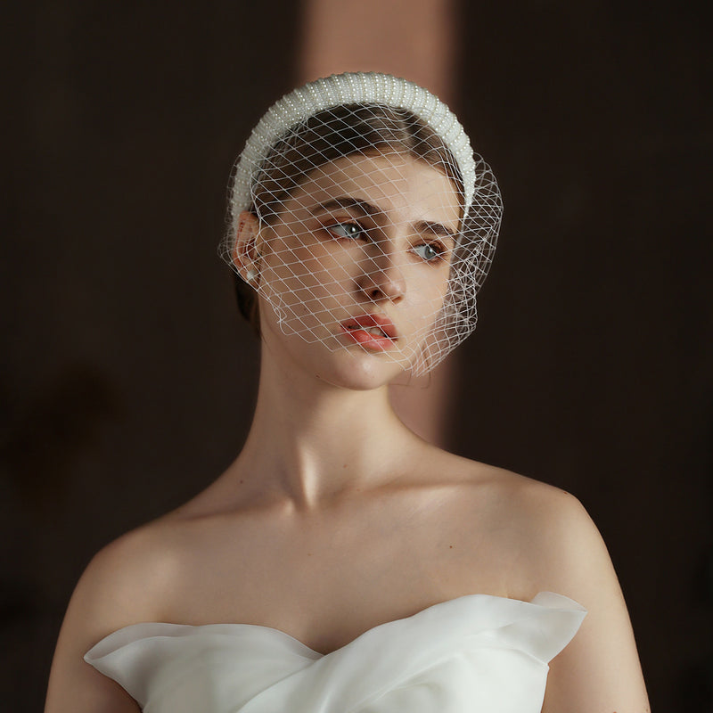 Französischer Brautschleier im Hepburn-Stil, weiß, Vintage, Perlen, grobmaschig, Netz, Stirnband