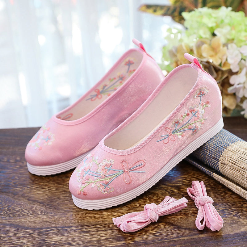 Frühlings- und Herbst-Antik-Studenten-Stickbaumwollschuhe