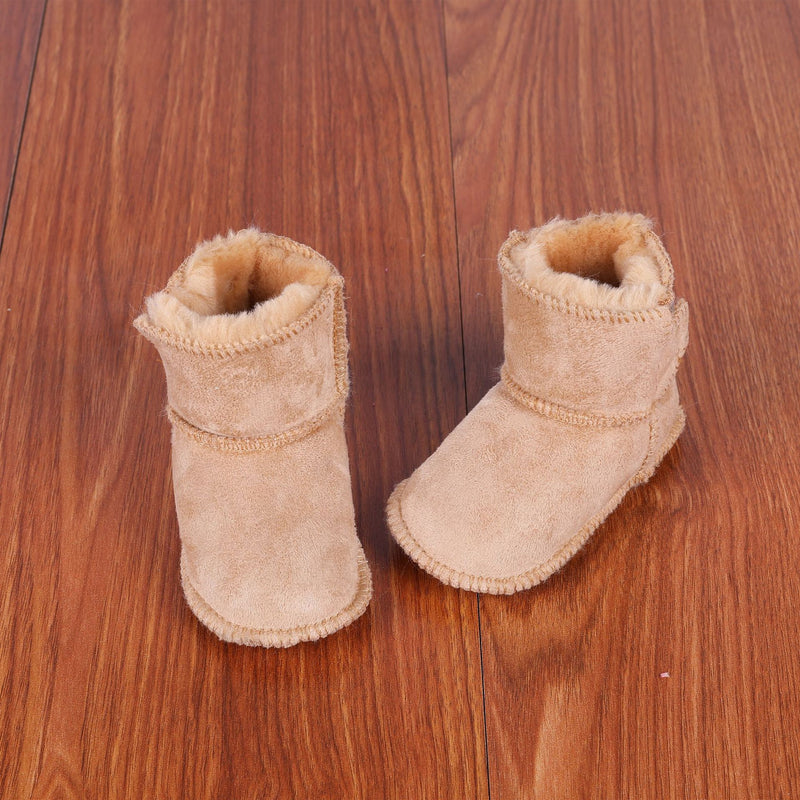 Botas para bebé com interior em pelo e sola macia antiderrapante