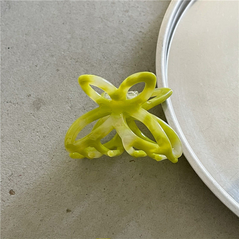 Modische Retro-Schmetterlings-Haarspange in Farbe