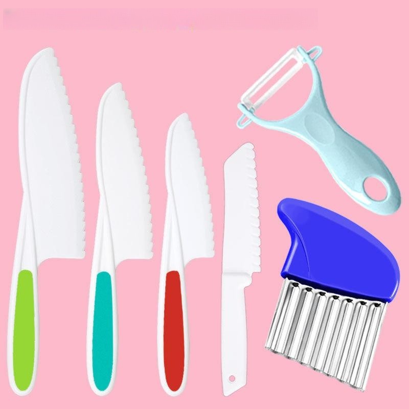 Wave Cutting Board Plastic Fruit Knife Set