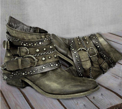 Europäische und amerikanische Stiefeletten mit Nieten in Übergrößen